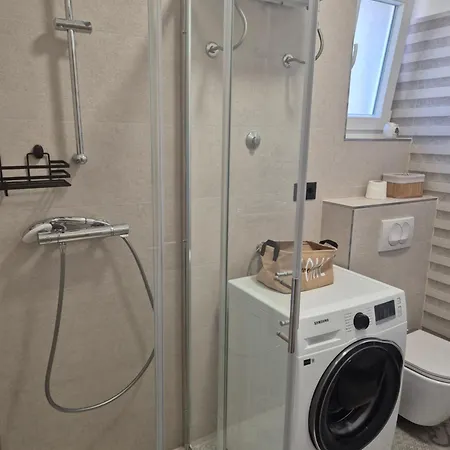 Apartment Dama
