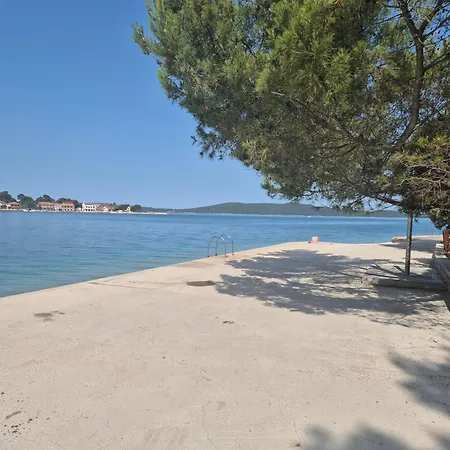 Apartment Dama Brodarica (Sibenik-Knin)