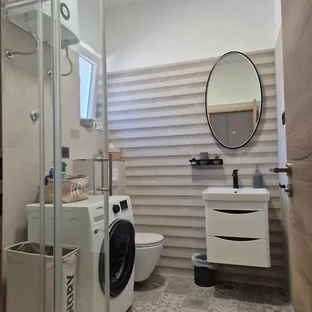 Dama Apartment *