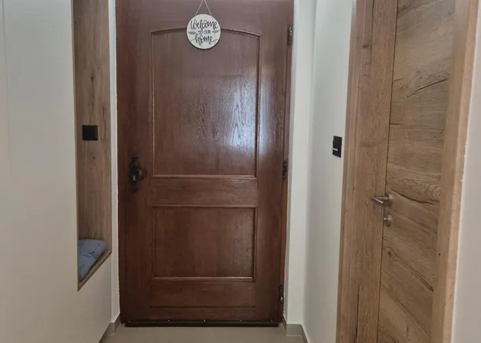 Dama * Brodarica (Sibenik-Knin)